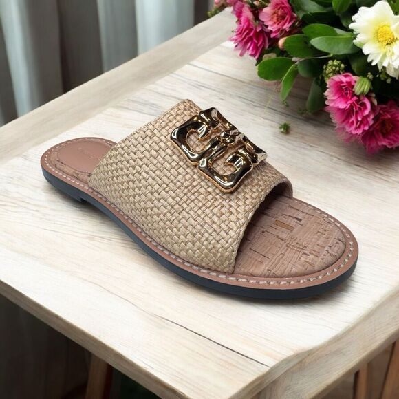 NWT Givenchy 4G Liquid Flat Raffia Mules (7) - Picture 1 of 9